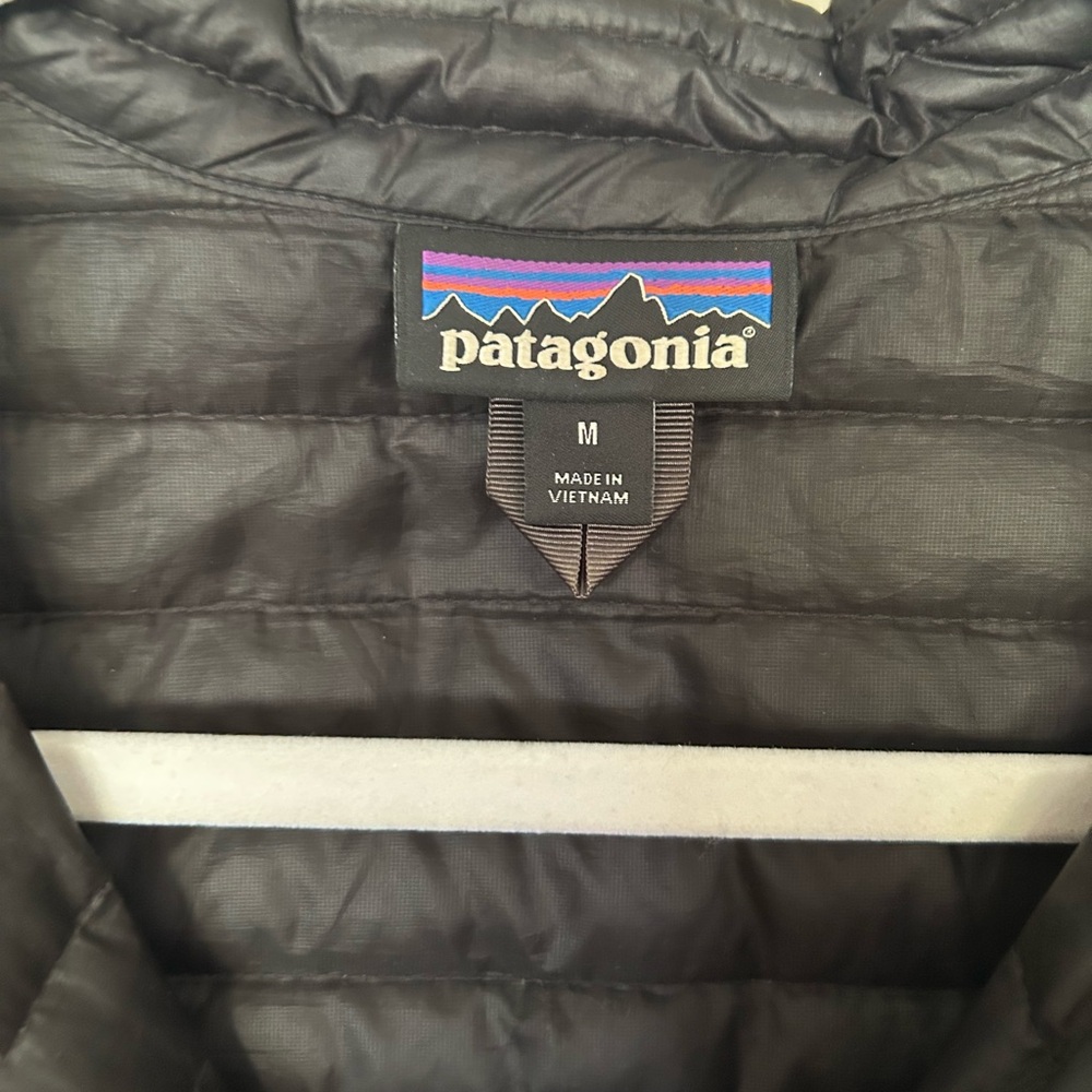 Patagonia Black Lightweight Quilted Puffer Jacket - Picture 3 of 6